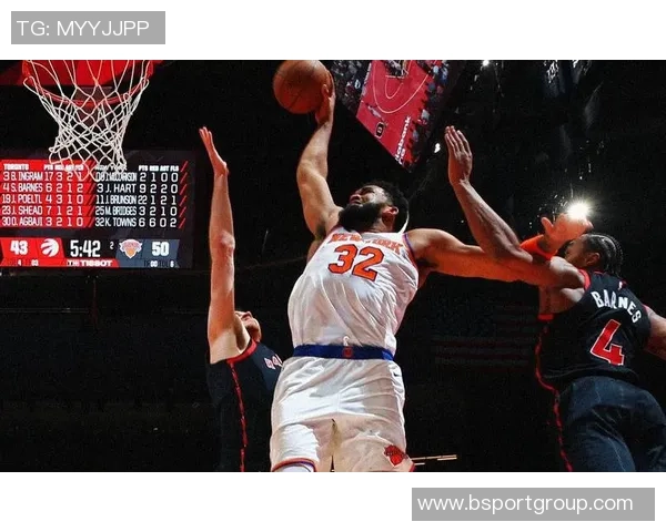 里夫斯轻松战胜尼克斯后期待浓眉回归却惊闻其被交易消息